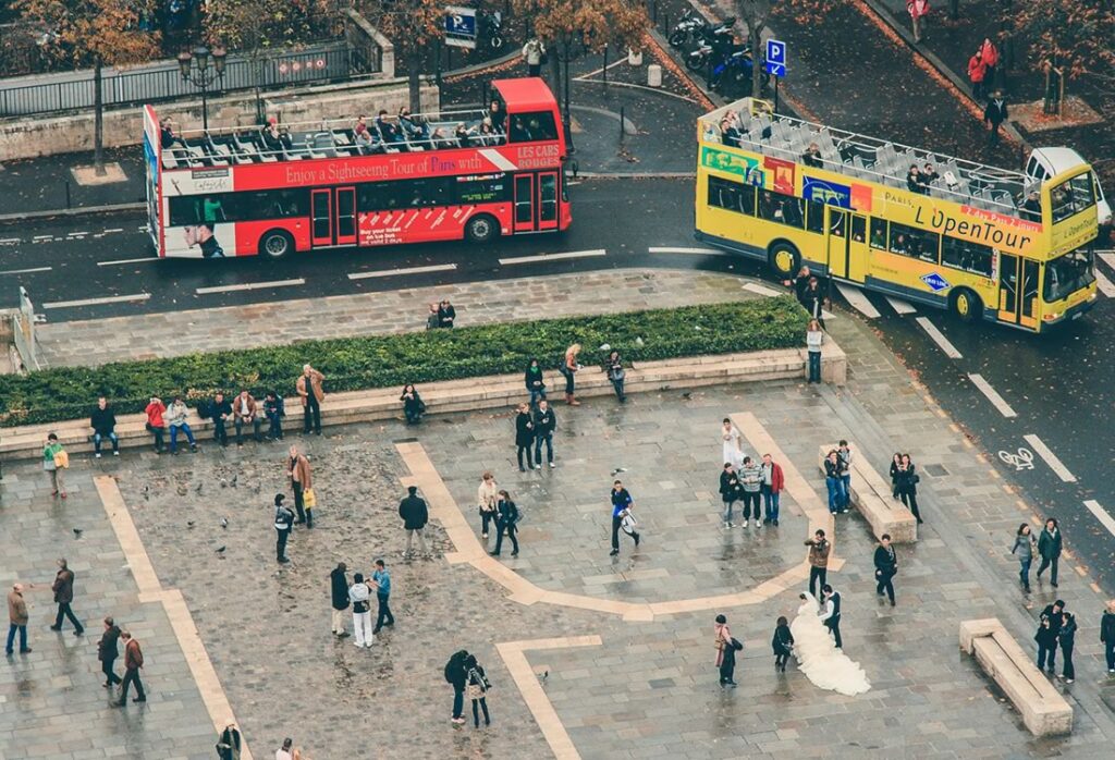ônibus turismo em Paris.