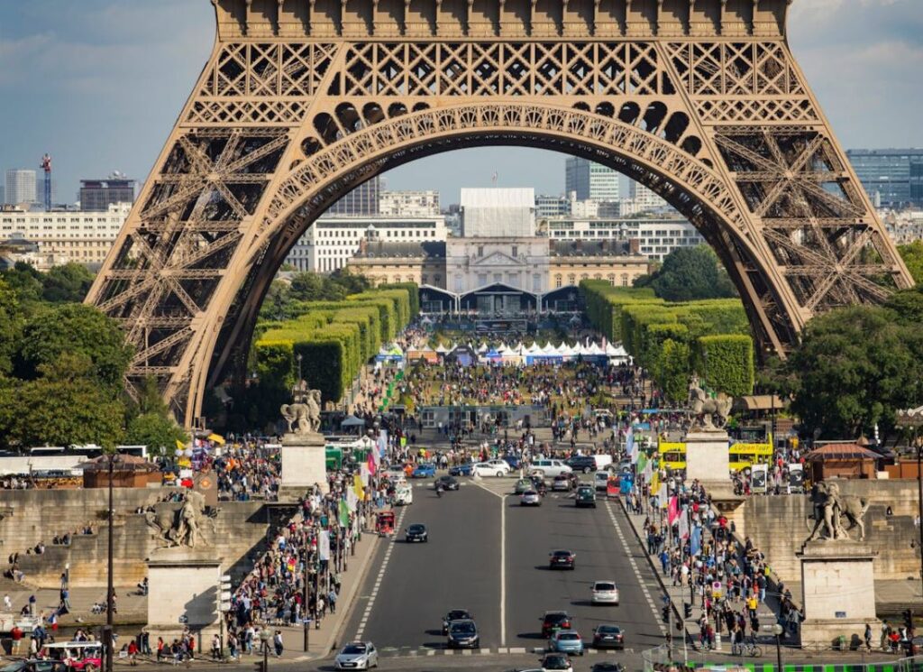 Base da Torre Eiffel