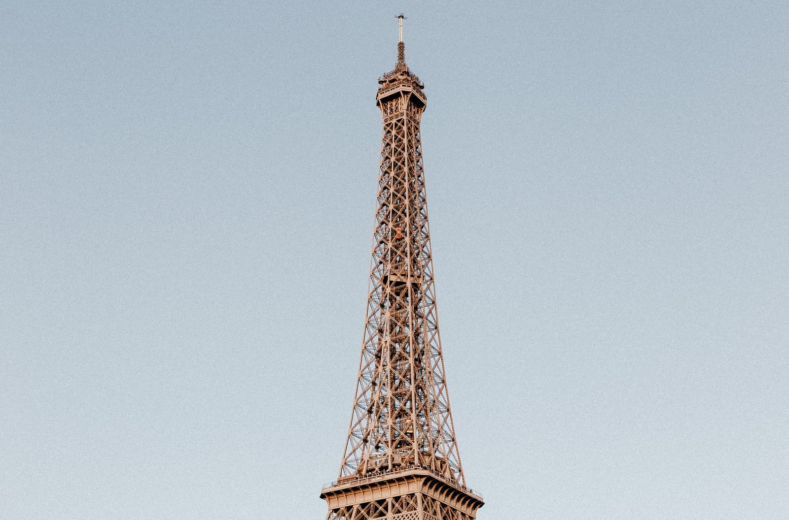Roteiro de 7 Dias em Paris: dia a dia completo 4 Vista de Paris com rio Sena e paisagem urbana