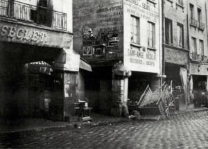 Rua medieval de Paris fotografada por Charles Marville antes da demolição