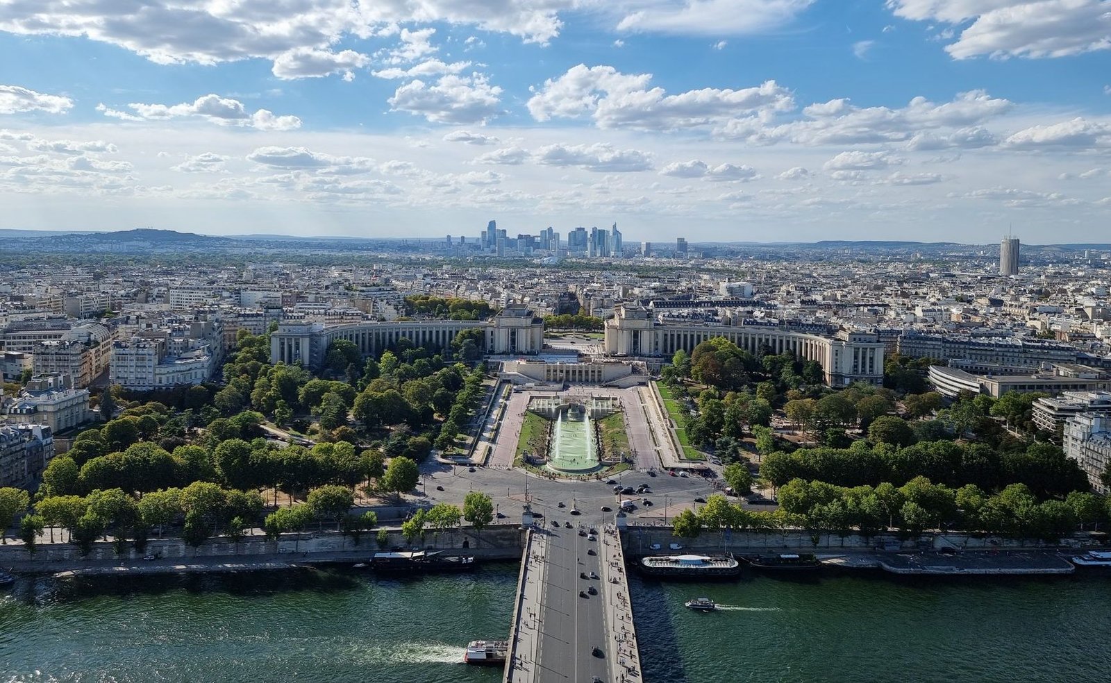 The Eiffel Tower for Free: How to See It Without Buying a Ticket 1 View of the Trocadéro Gardens with the Eiffel Tower in the background in Paris