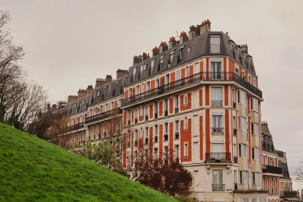 Butte-aux-Cailles em Paris: vila, arte e cafés locais 2 Rua parisiense na Butte-aux-Cailles