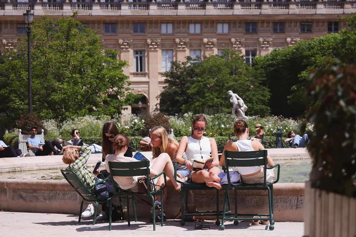 Palais-Royal em Paris: o desvio elegante que cabe no dia 2 Jardim do Palais-Royal em Paris